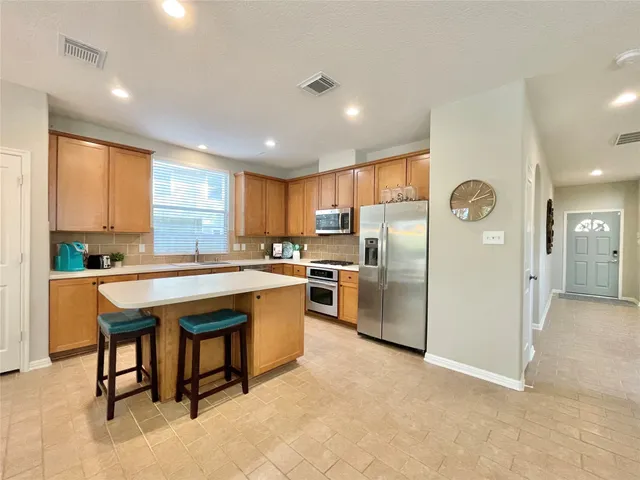 $3,250 | 46 Flickering Sun Court, The Woodlands, TX 77382