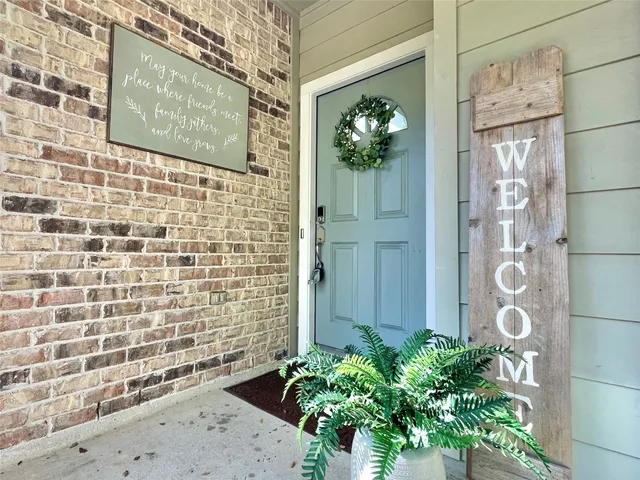 $3,250 | 46 Flickering Sun Court, The Woodlands, TX 77382