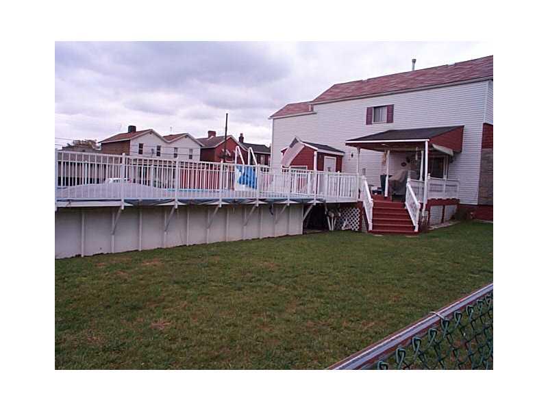 922 Robinson Street McKees Rocks, PA 15136 - Photo 3 of 15 Patio/Deck.