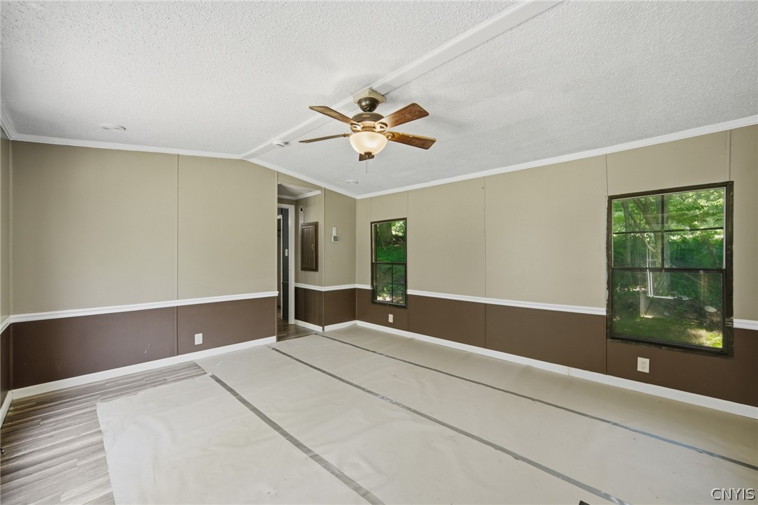 46 Canal Road Schroeppel, NY 13135 - Photo 9 of 24