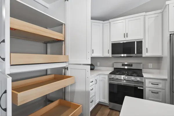 $440,000 | 38639 Hawthorne Avenue, North Branch, MN 55056