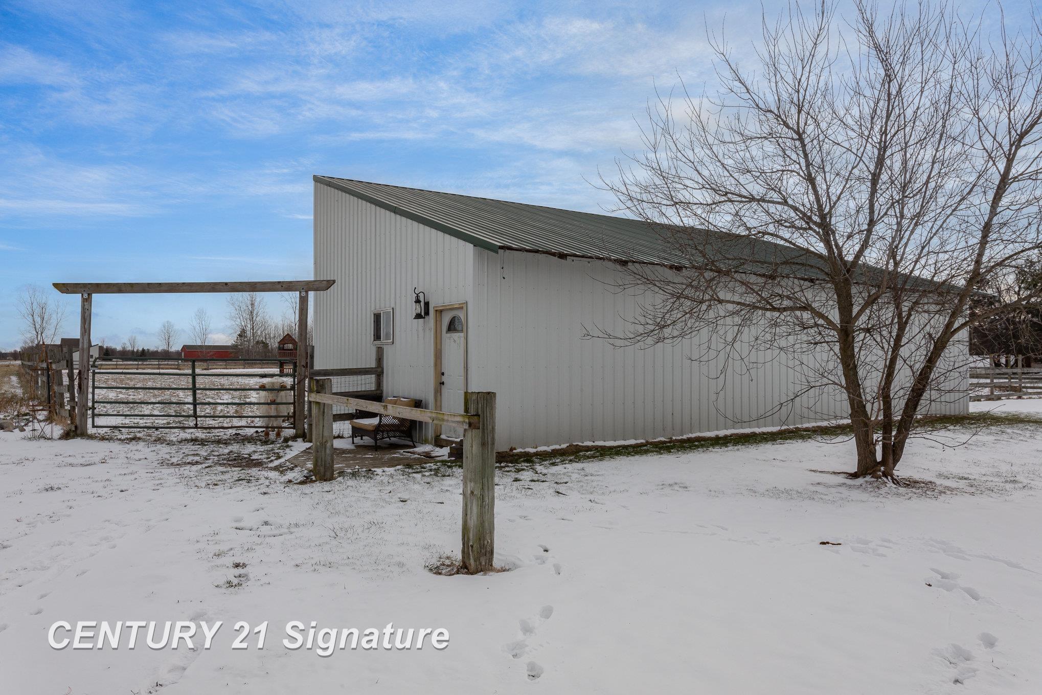 4644 Curve Road Freeland, MI 48623 - Photo 52 of 64