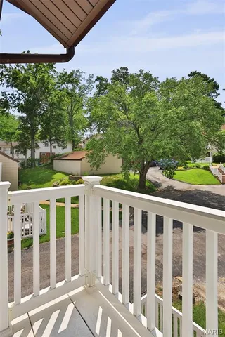 $180,000 | 1306 Glendale Gardens Drive, Unit C, Glendale, MO 63122