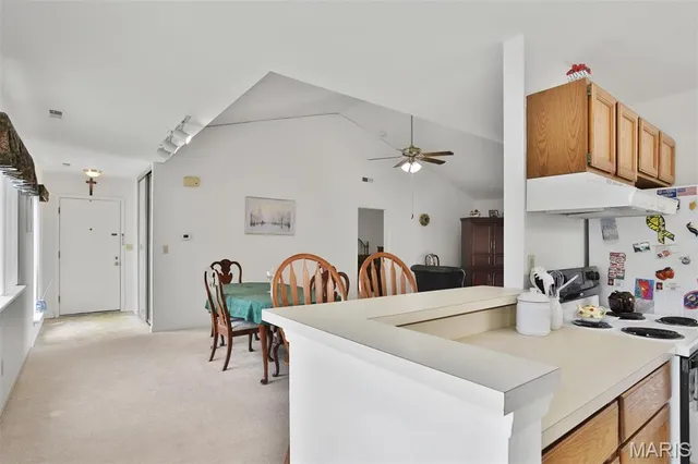 $170,000 | 1306 Glendale Gardens Drive, Unit C, Glendale, MO 63122