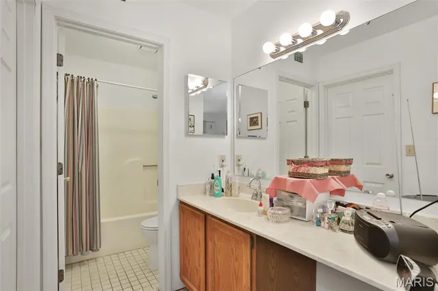 $180,000 | 1306 Glendale Gardens Drive, Unit C, Glendale, MO 63122