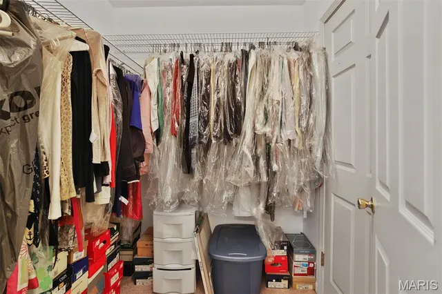 $180,000 | 1306 Glendale Gardens Drive, Unit C, Glendale, MO 63122