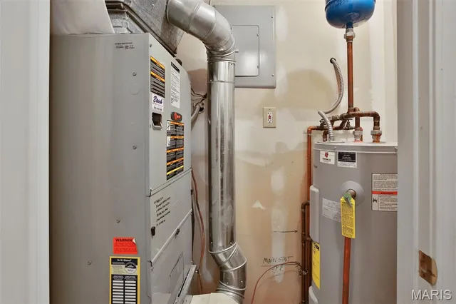 $180,000 | 1306 Glendale Gardens Drive, Unit C, Glendale, MO 63122