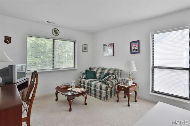 $180,000 | 1306 Glendale Gardens Drive, Unit C, Glendale, MO 63122