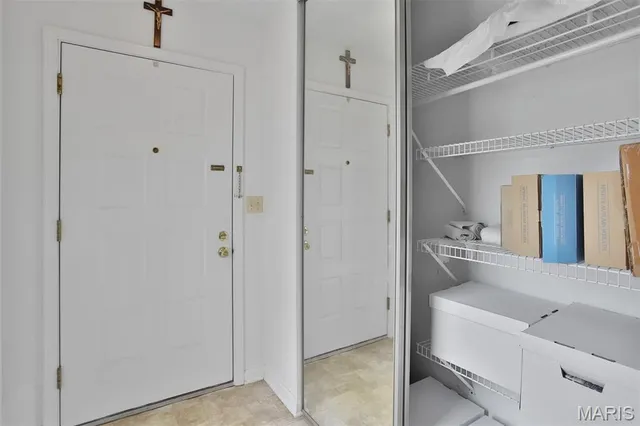 $180,000 | 1306 Glendale Gardens Drive, Unit C, Glendale, MO 63122