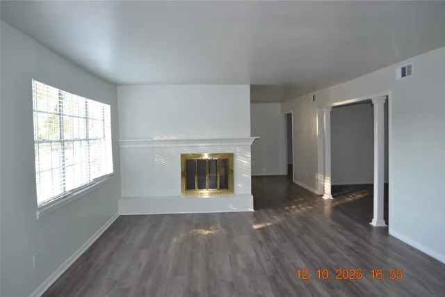 $175,000 | 2711 Briarhurst Drive, Unit 18, Houston, TX 77057