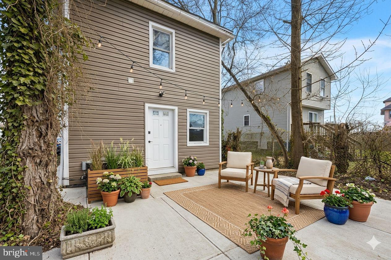 6 West Griffith Street Penns Grove, NJ 08069 - Photo 22 of 25 a view of a patio with couches and potted plants
