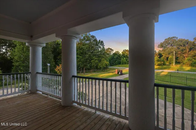 $588,000 | 17400 Highway 22, Bolton, MS 39041