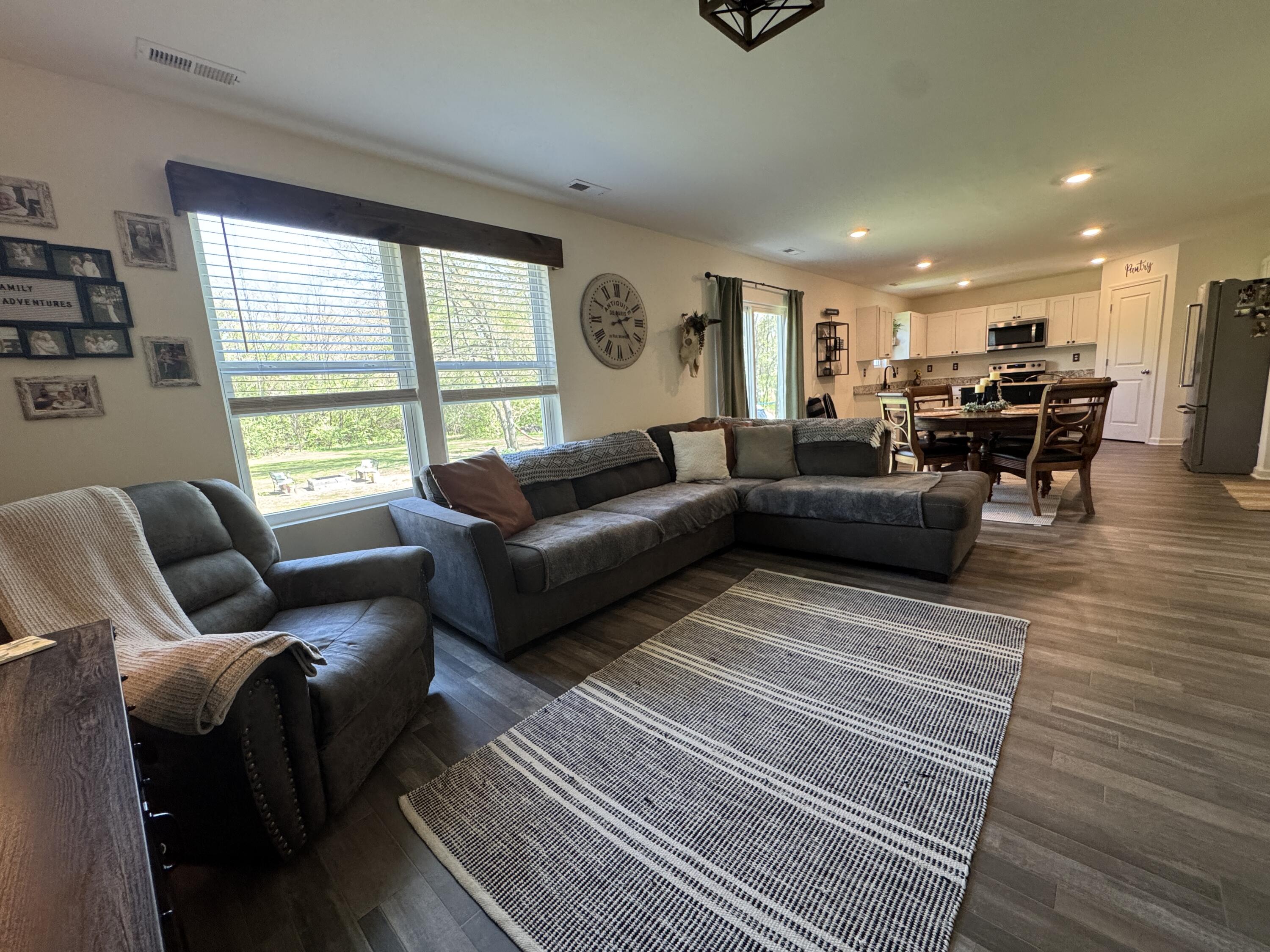 801 Larchmere Road Kingsford Heights, IN 46346 - Photo 11 of 60 3000x2250