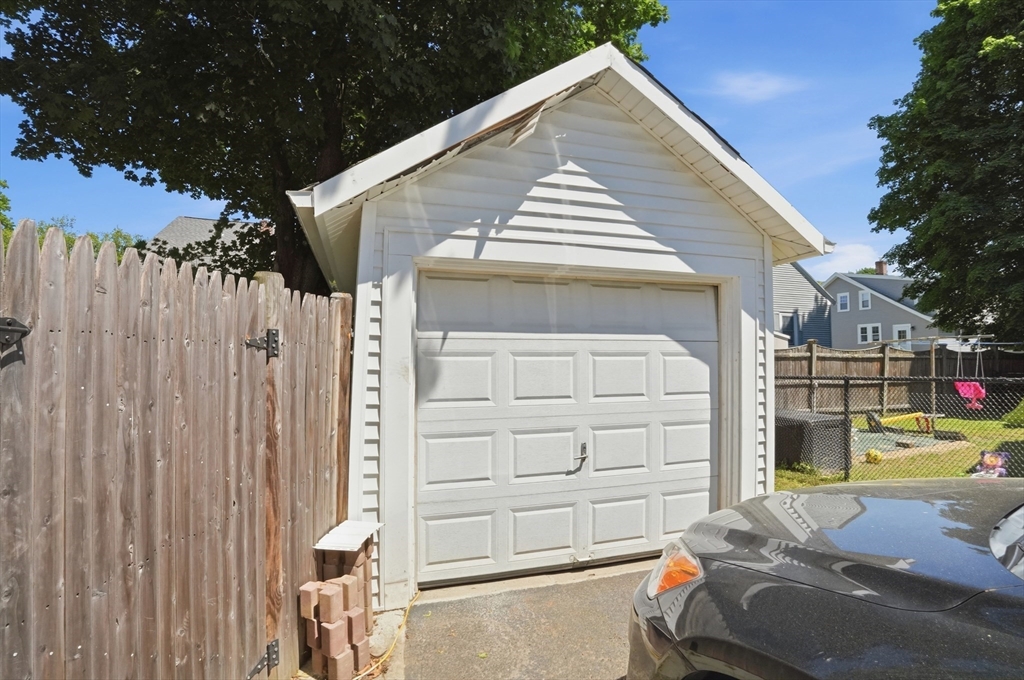 14 Katherine Road Stoneham, MA 02180 - Photo 22 of 25