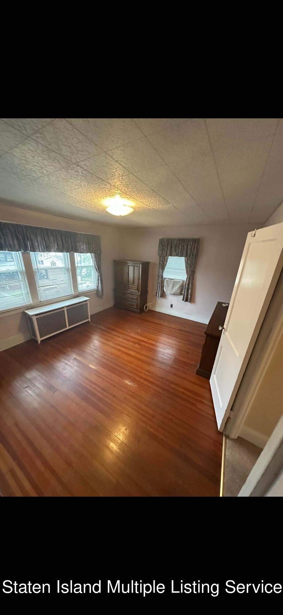 446 Delafield Avenue Staten Island, NY 10310 - Photo 7 of 9 image_123650291 (4)