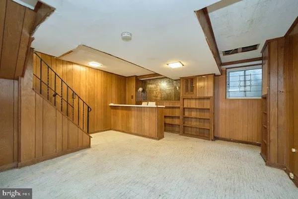 a view of a storage & utility room