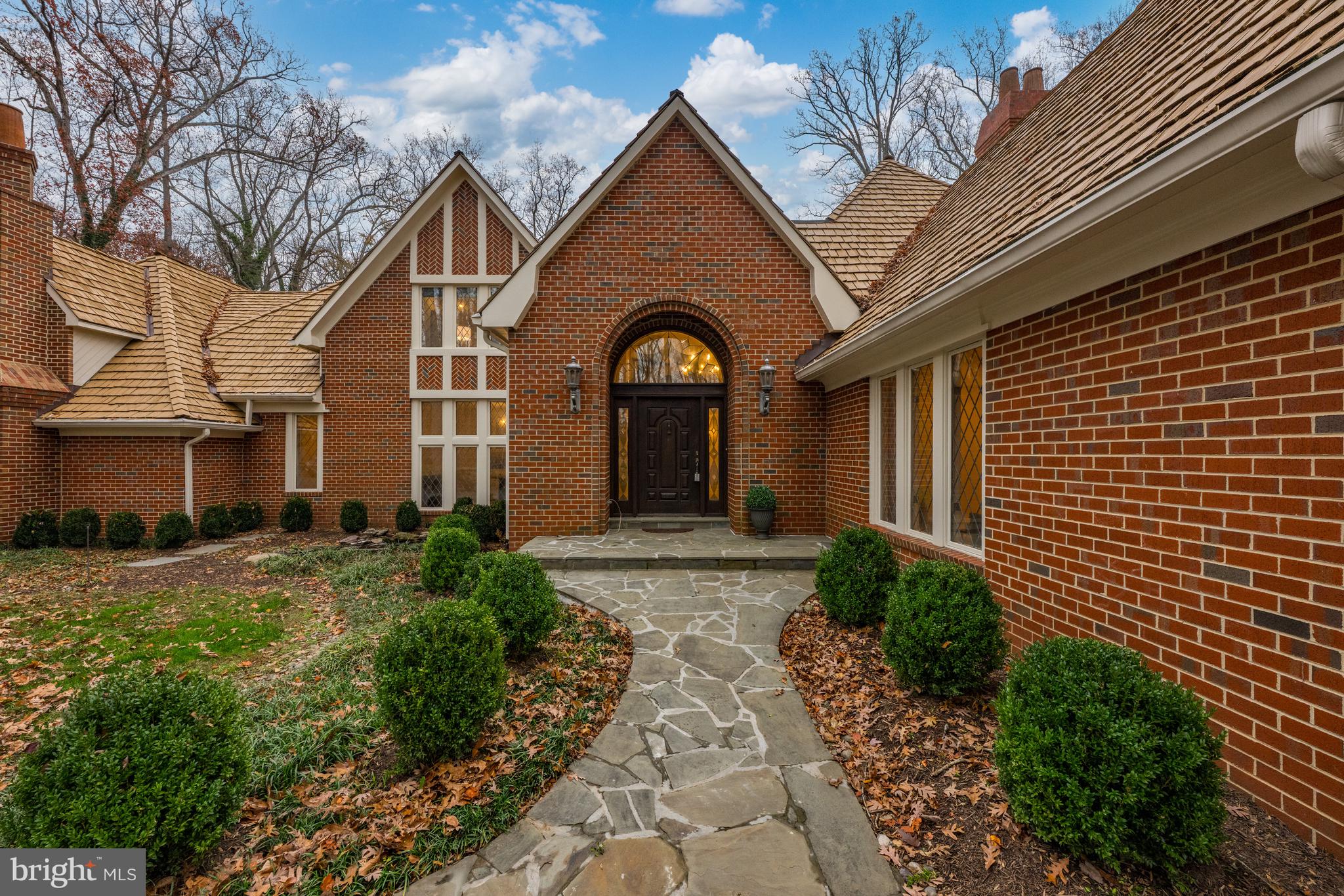 11552 Springridge Road Potomac, MD 20854 - Photo 6 of 65