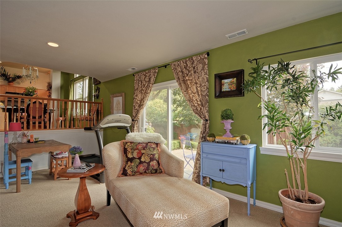 8918 Northeast 178th Street Bothell, WA 98011 - Photo 13 of 24 Gallery Image 13