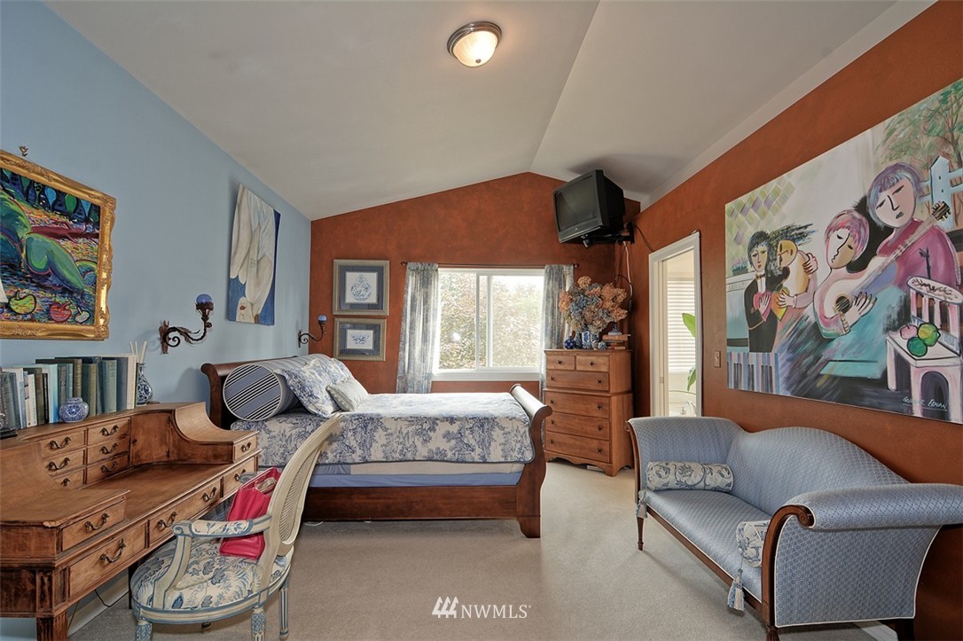 8918 Northeast 178th Street Bothell, WA 98011 - Photo 15 of 24 Gallery Image 15