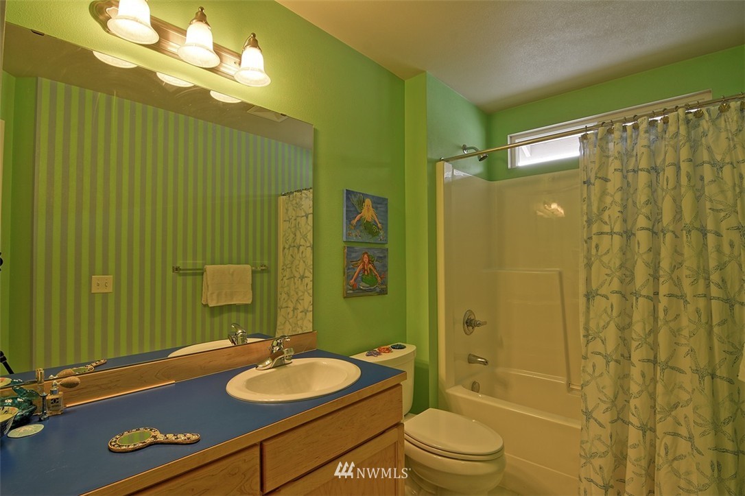 8918 Northeast 178th Street Bothell, WA 98011 - Photo 19 of 24 Gallery Image 19