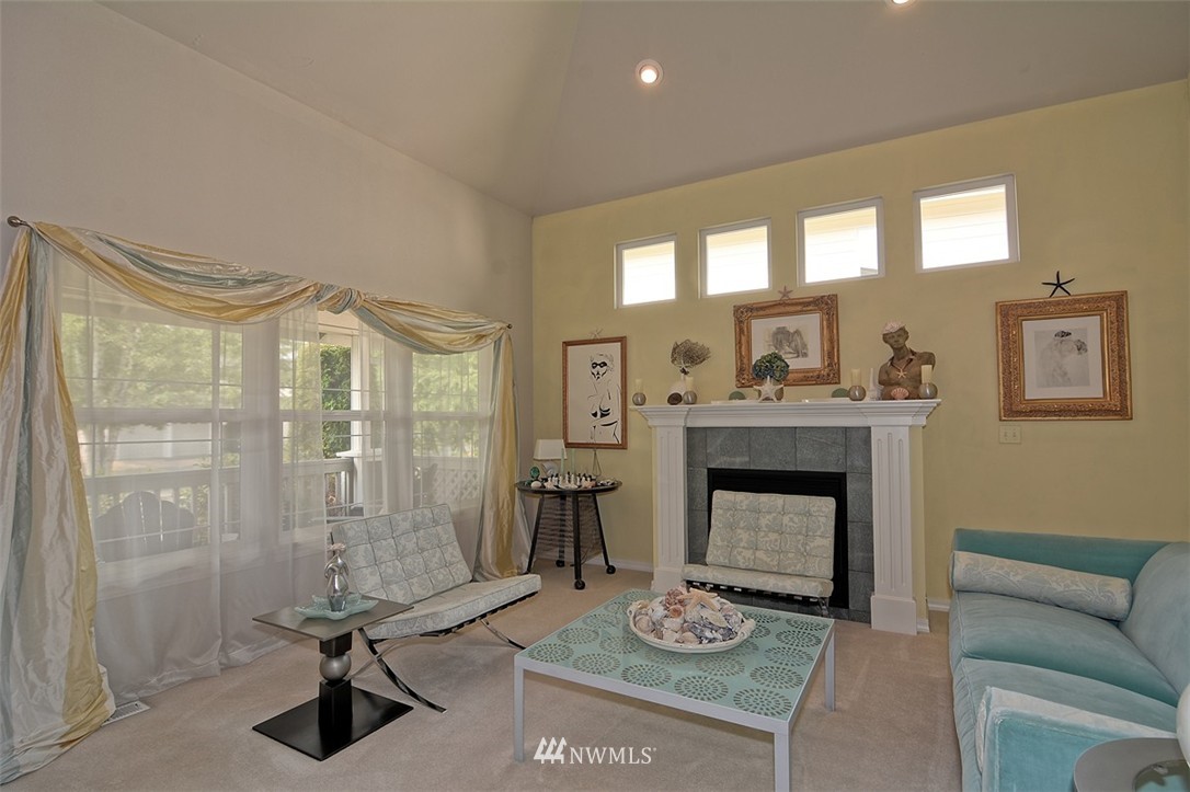 8918 Northeast 178th Street Bothell, WA 98011 - Photo 3 of 24 Gallery Image 3
