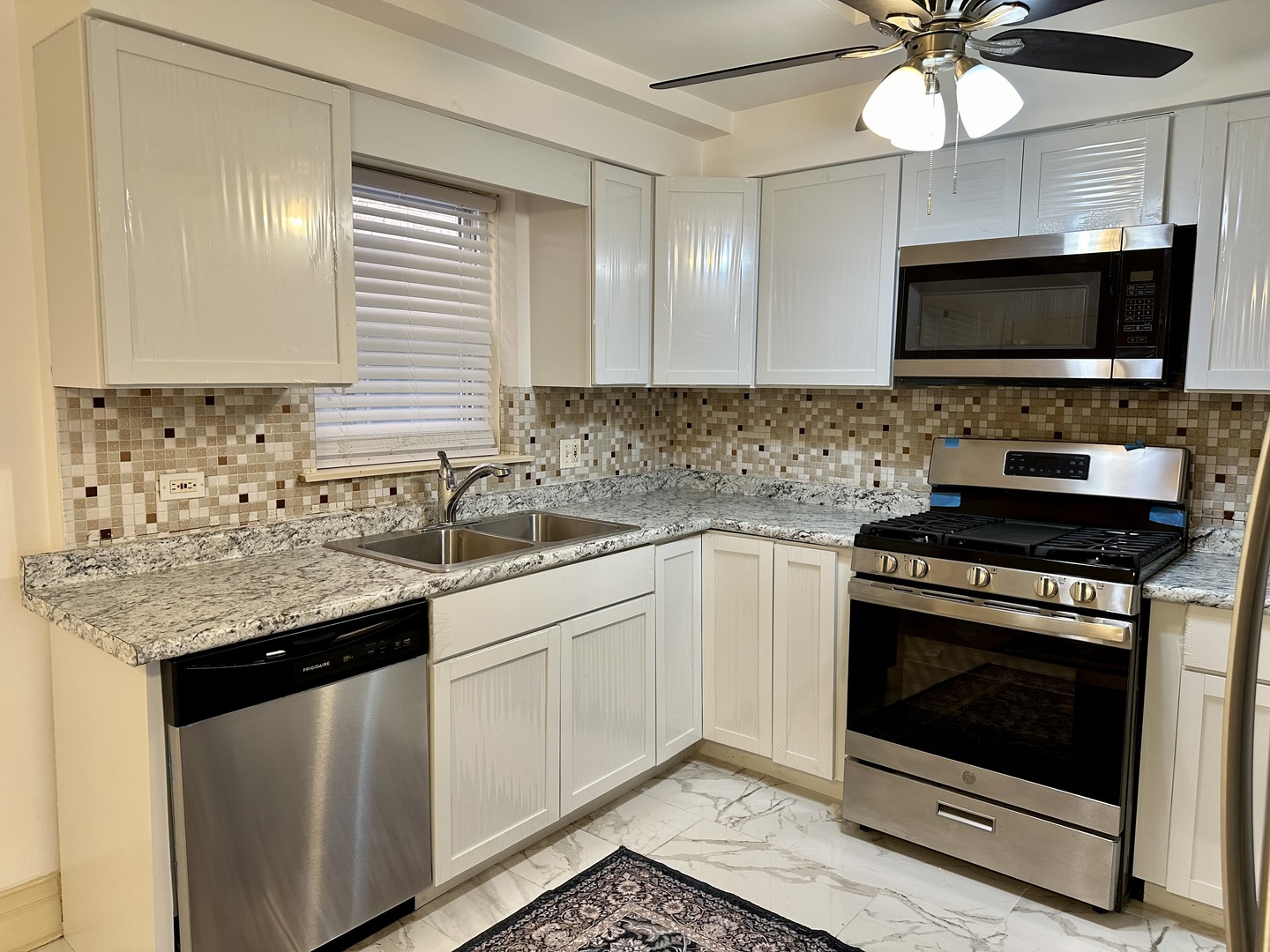 8518 West Rascher Avenue, Unit 2 Chicago, IL 60656 - Photo 4 of 22