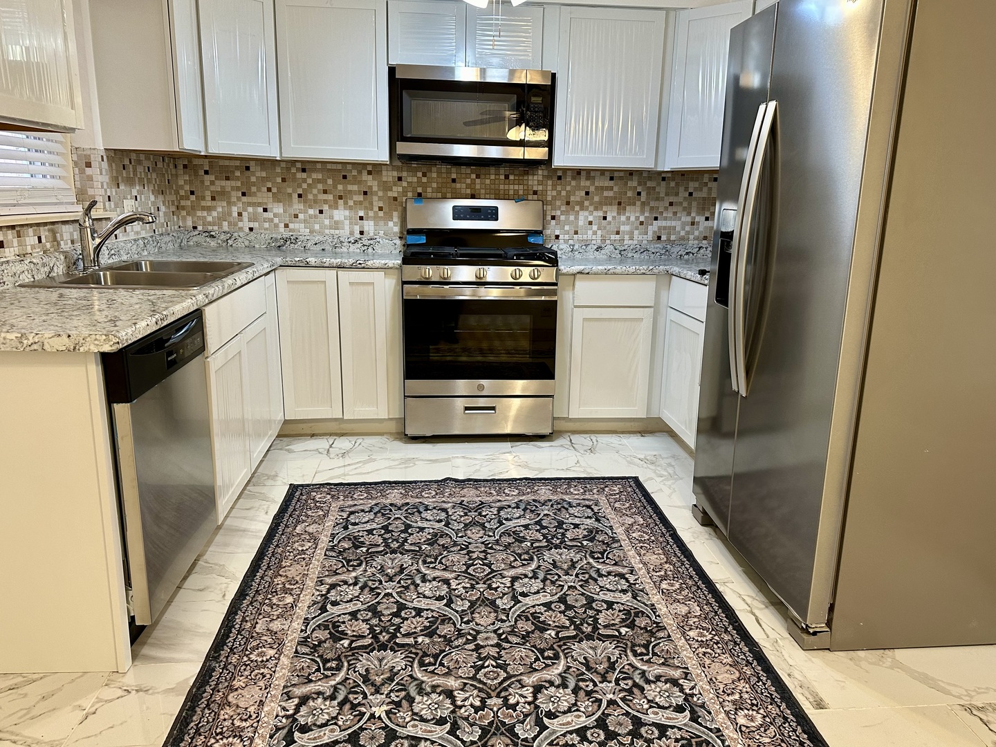 8518 West Rascher Avenue, Unit 2 Chicago, IL 60656 - Photo 5 of 22