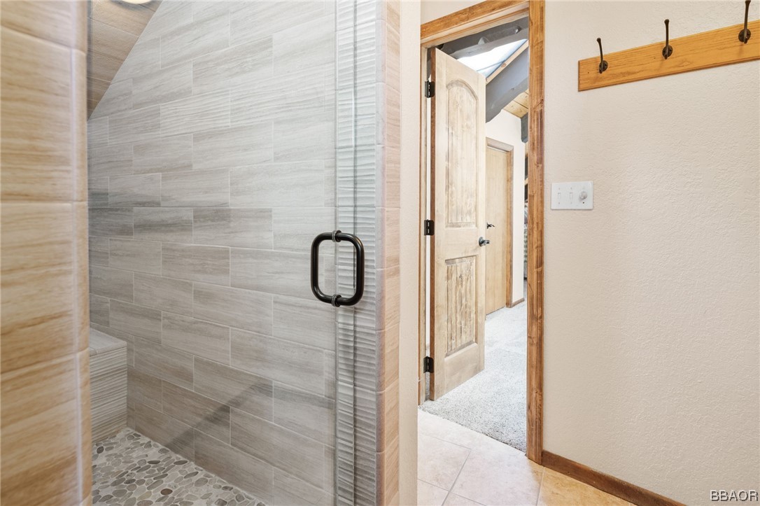 368 Pulaski Road Big Bear Lake, CA 92315 - Photo 39 of 44 a bathroom with a shower
