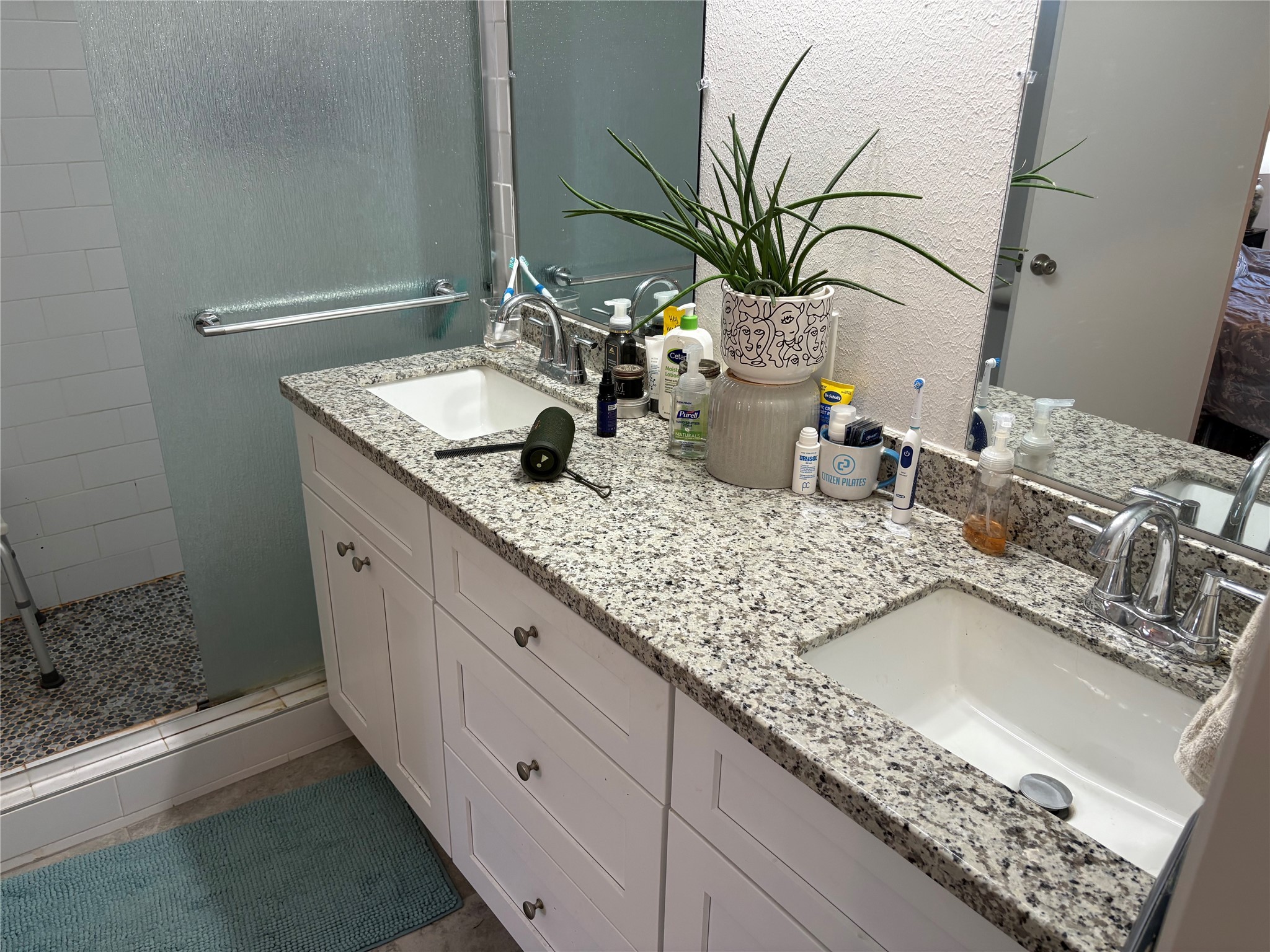 9530 Emnora Lane Houston, TX 77080 - Photo 4 of 16