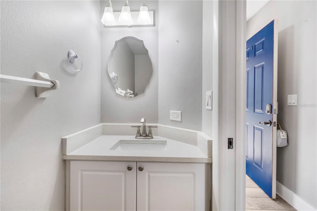 1684 Fry Court Dunedin, FL 34698 - Photo 17 of 68