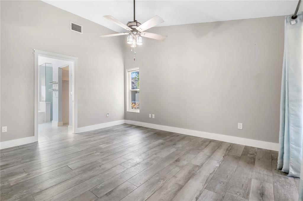 1684 Fry Court Dunedin, FL 34698 - Photo 19 of 68