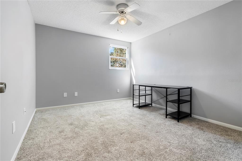 1684 Fry Court Dunedin, FL 34698 - Photo 38 of 68