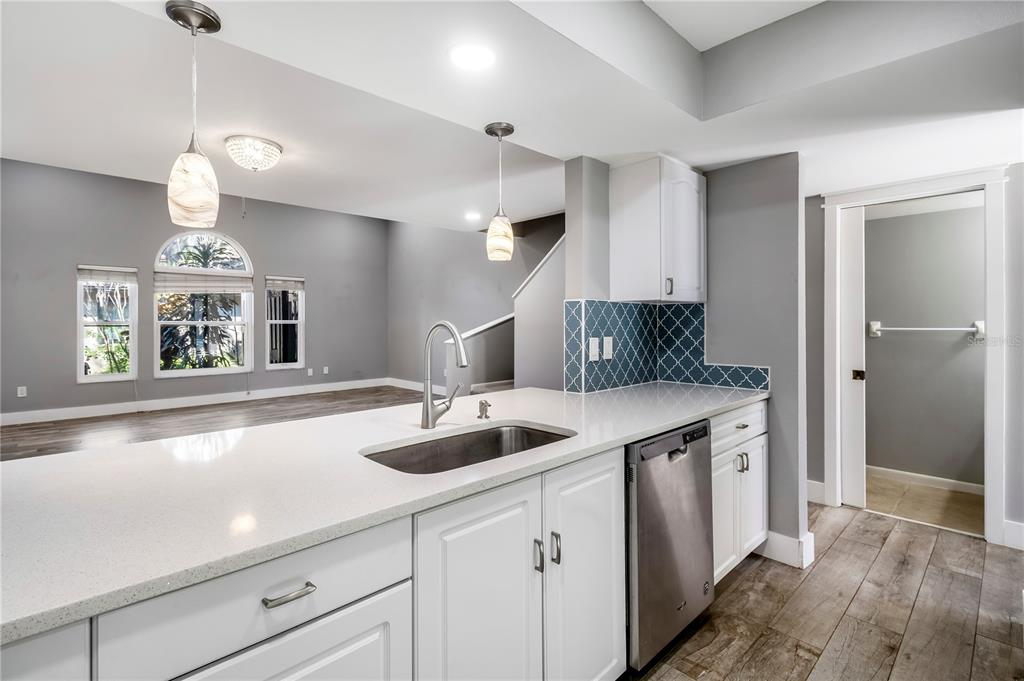 1684 Fry Court Dunedin, FL 34698 - Photo 8 of 68