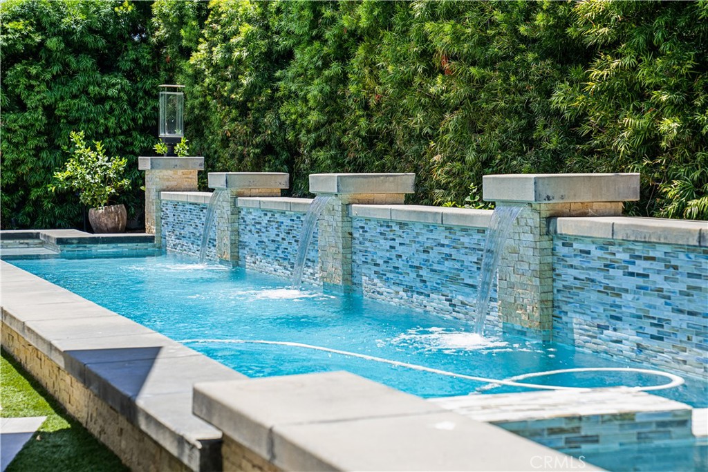519 Signal Road Newport Beach, CA 92663 - Photo 10 of 52