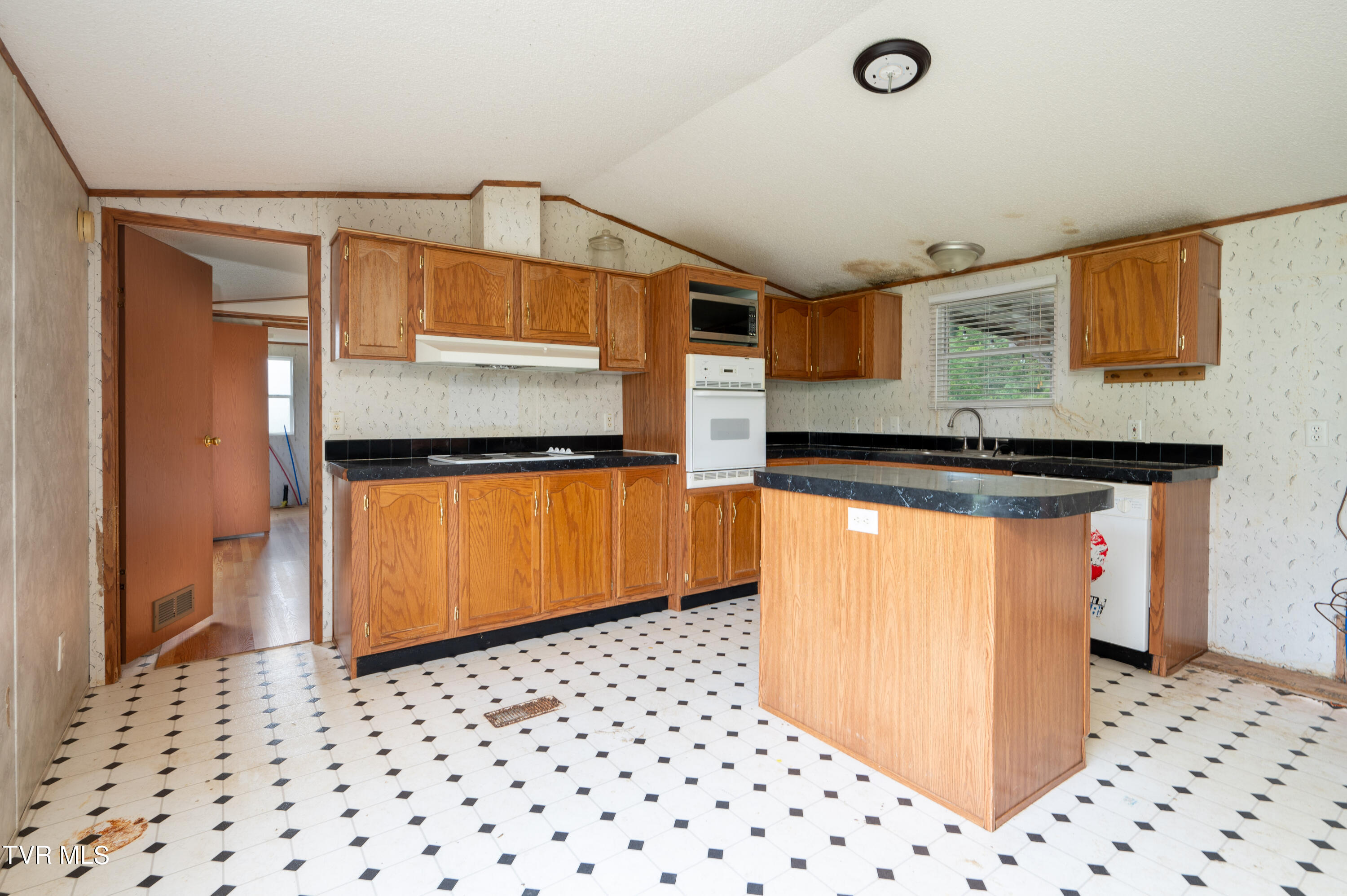 4163 Stanley Valley Road Surgoinsville, TN 37873 - Photo 12 of 48 Stanley Valley Rd-45