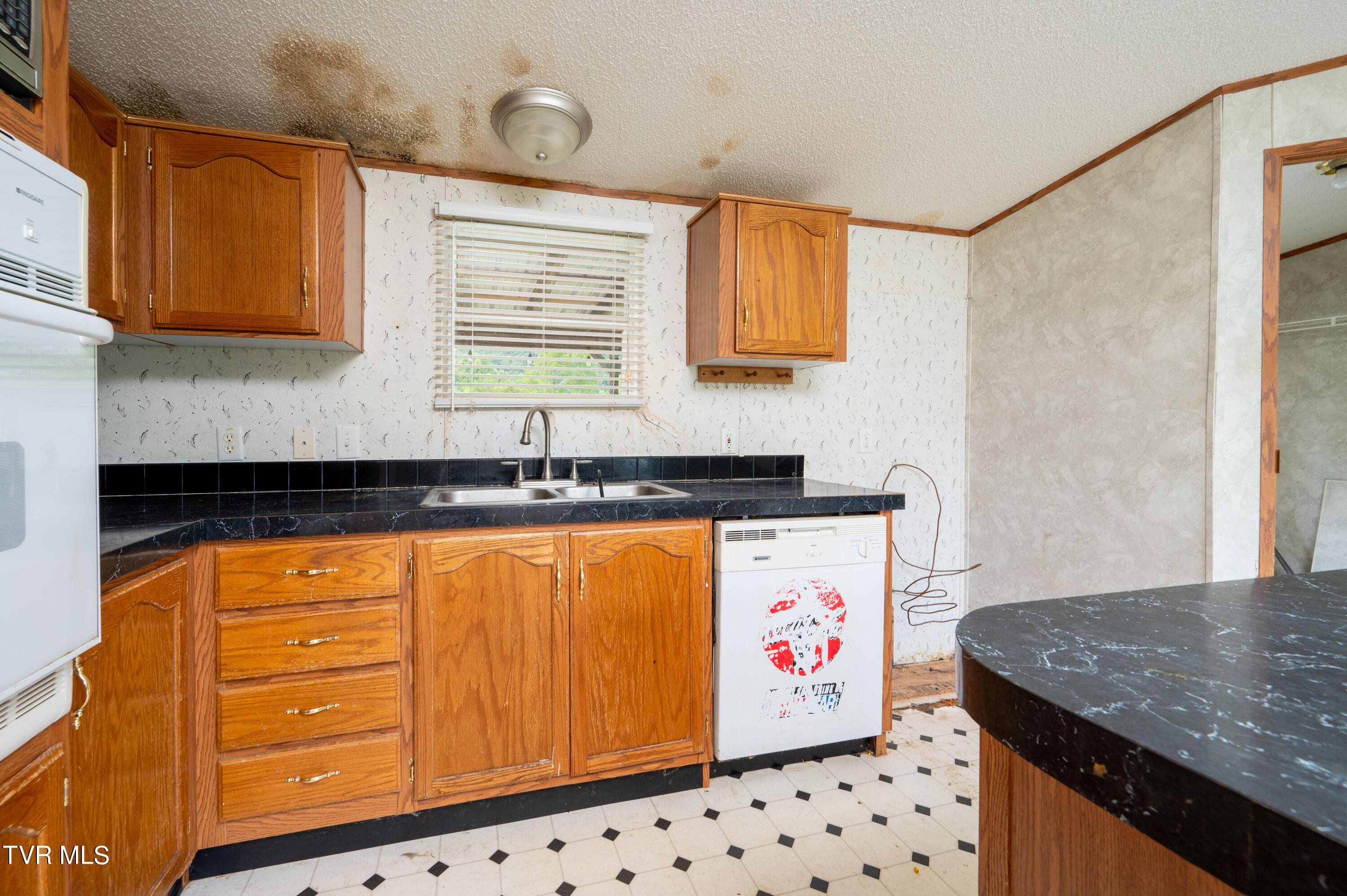 4163 Stanley Valley Road Surgoinsville, TN 37873 - Photo 9 of 48 Stanley Valley Rd-42