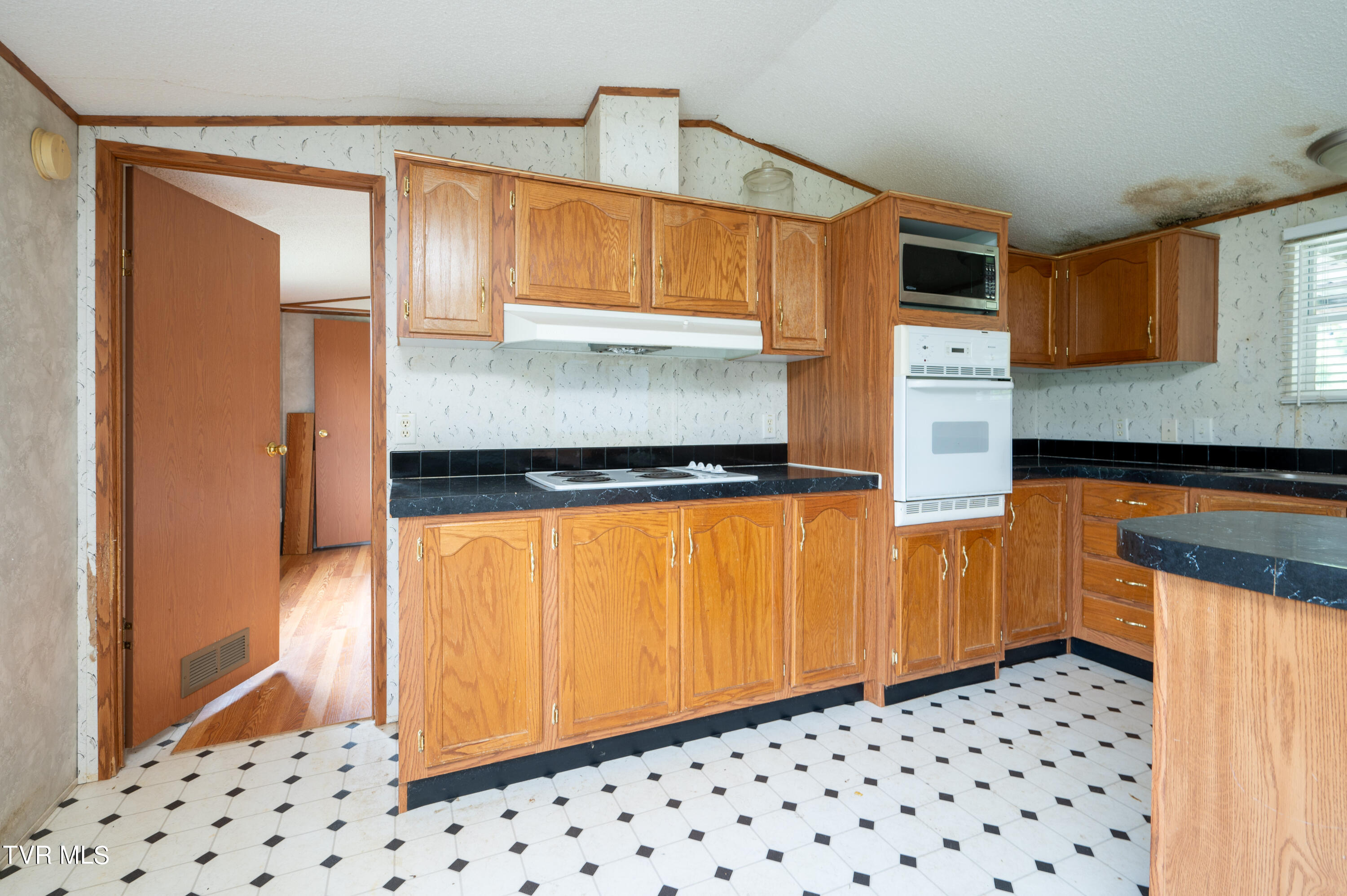 4163 Stanley Valley Road Surgoinsville, TN 37873 - Photo 10 of 48 Stanley Valley Rd-43