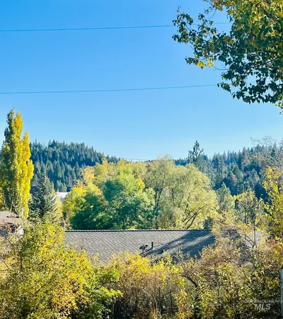 $375,000 | 504 Mark Road, Troy, ID 83871