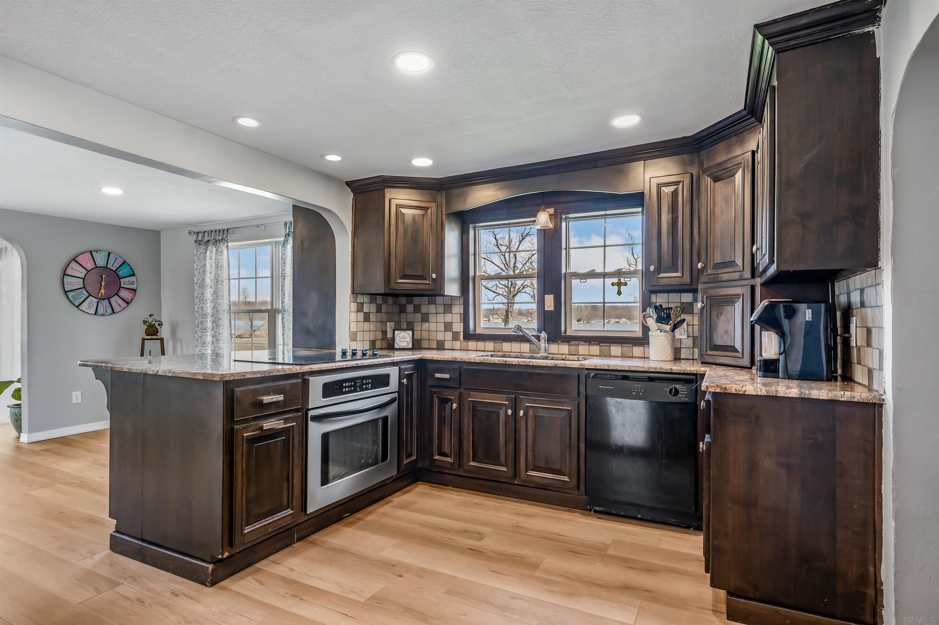 6579 East Harrold Road Churubusco, IN 46723 - Photo 4 of 36