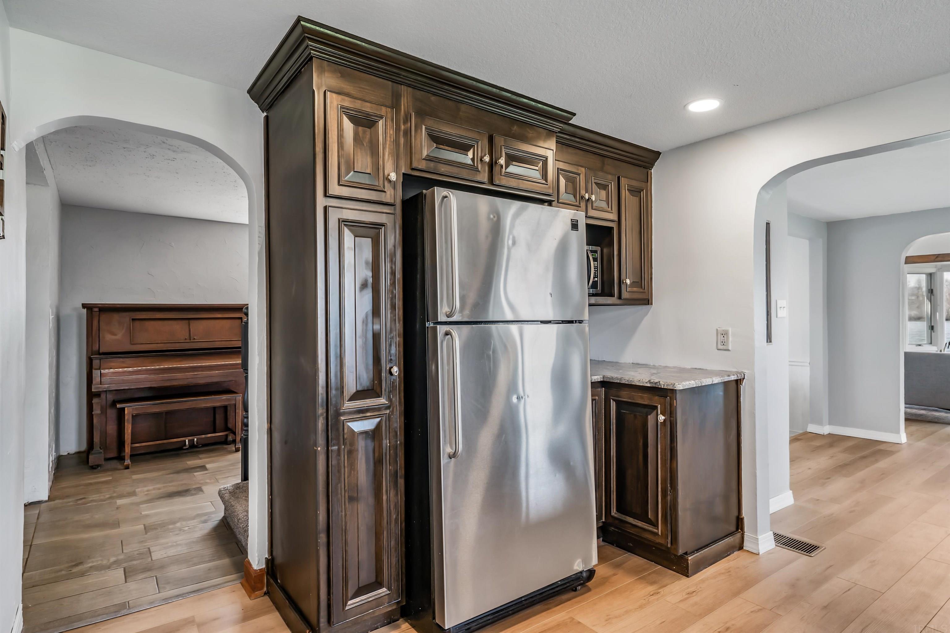 6579 East Harrold Road Churubusco, IN 46723 - Photo 5 of 36