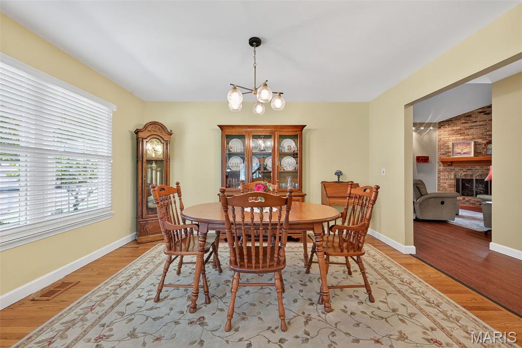 15822 Harris Ridge Court Chesterfield, MO 63017 - Photo 12 of 50