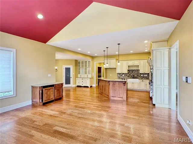 $1,150,000 | 371 Peaceful Hollow Drive, Washington, MO 63090