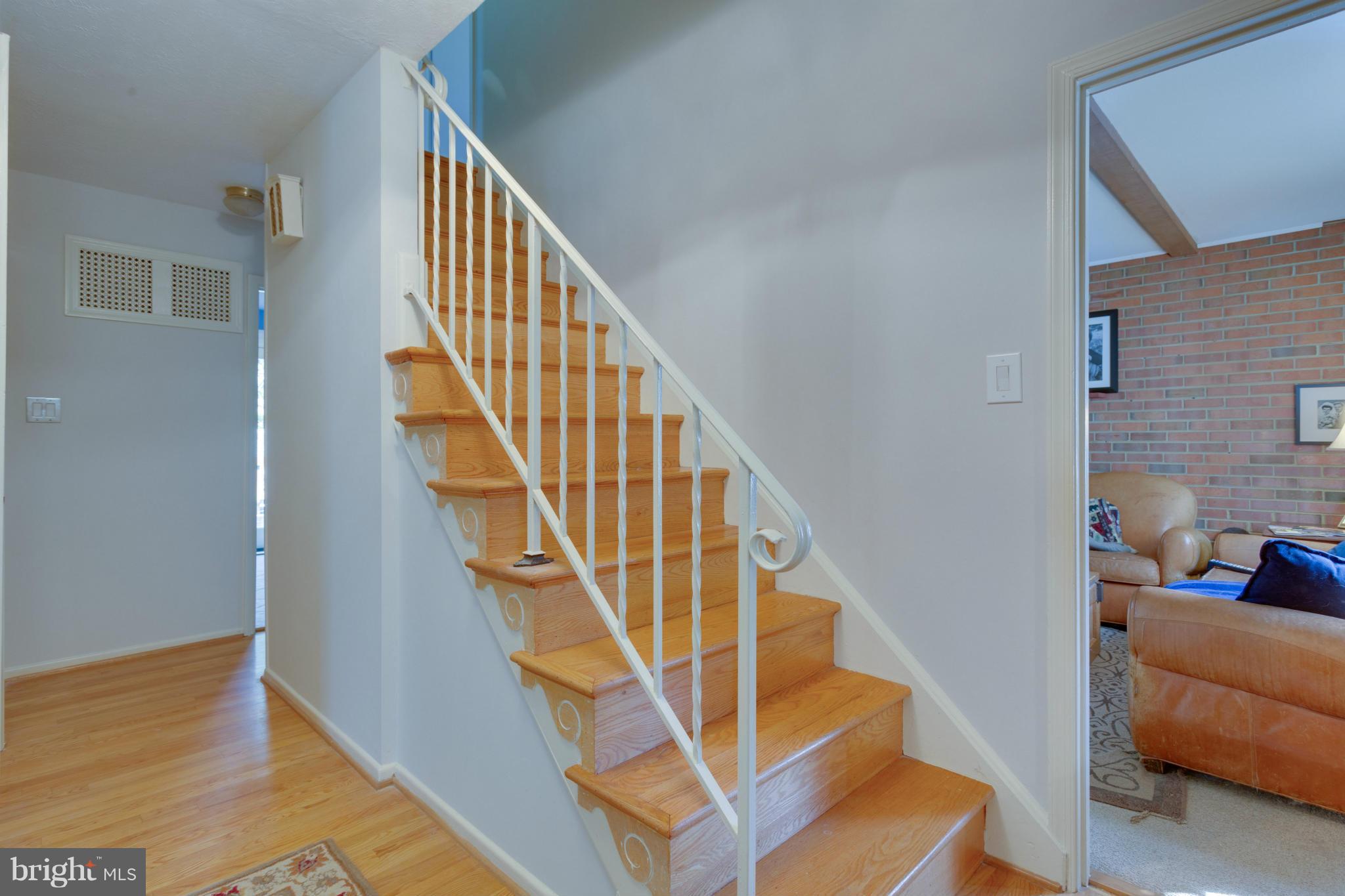 8720 Old Courthouse Road Vienna, VA 22182 - Photo 2 of 23 Interior (General)