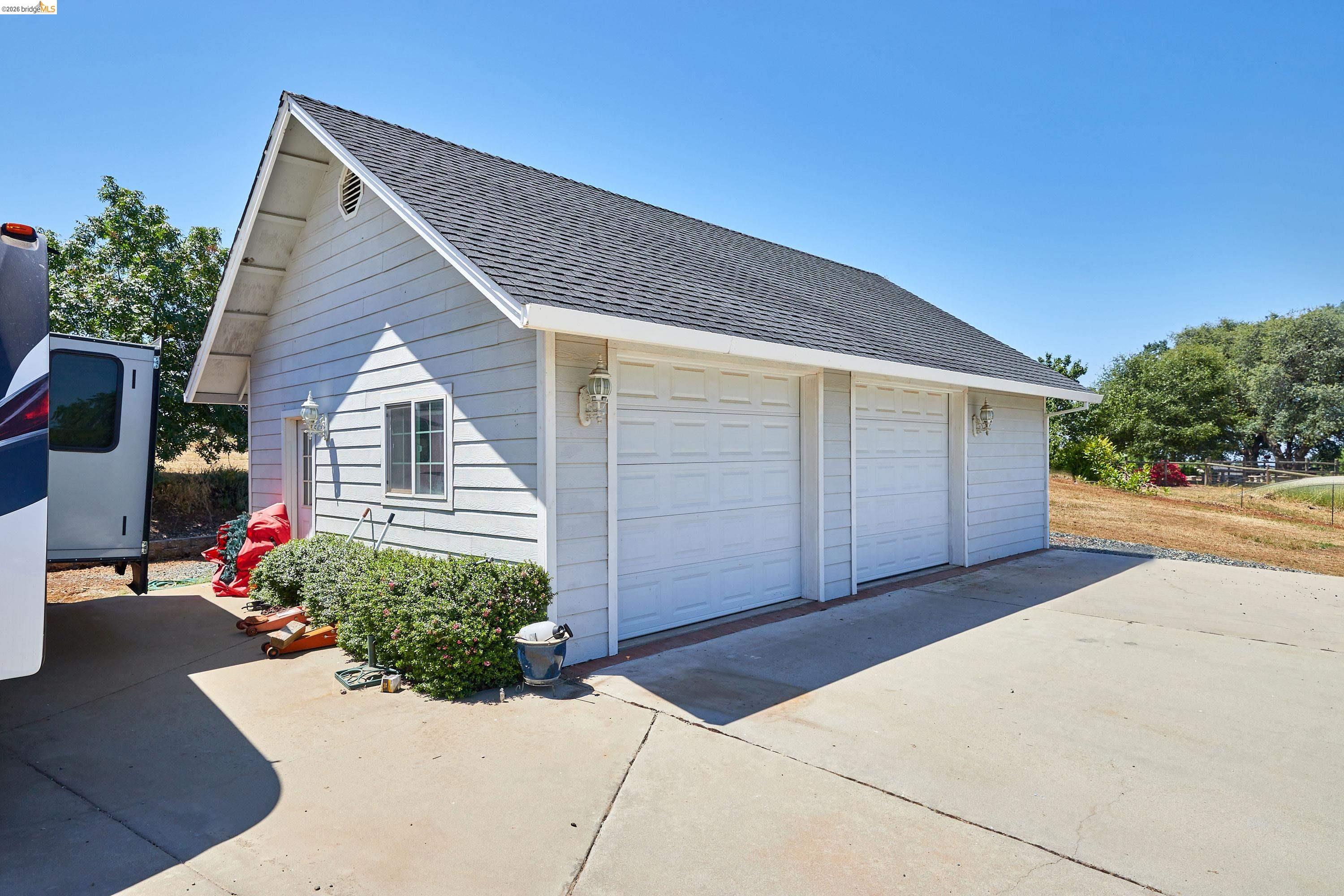 17517 Murphy Road Sonora, CA 95370 - Photo 2 of 52