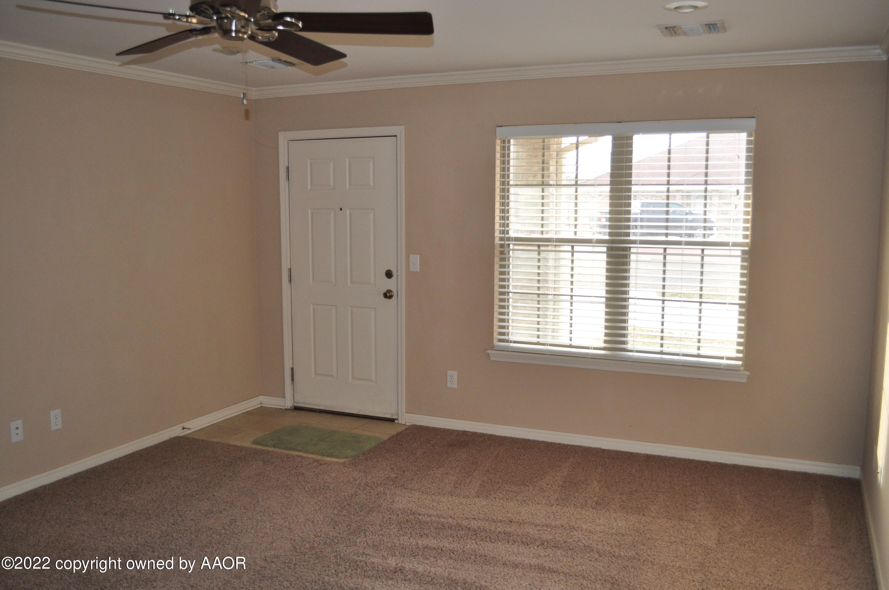601 B 5th Street Canyon, TX 79015 - Photo 4 of 16 a view of a livingroom with a window