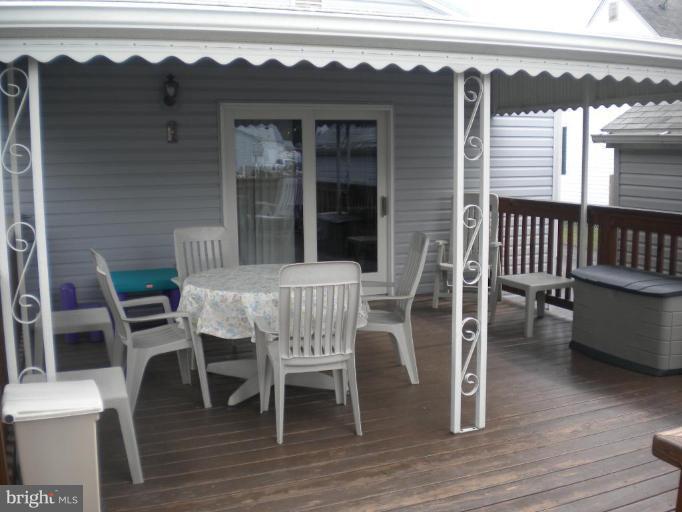 1728 Drexel Road Dundalk, MD 21222 - Photo 9 of 23 Deck