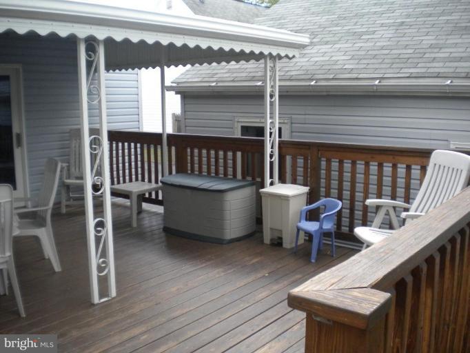 1728 Drexel Road Dundalk, MD 21222 - Photo 10 of 23 Deck 2