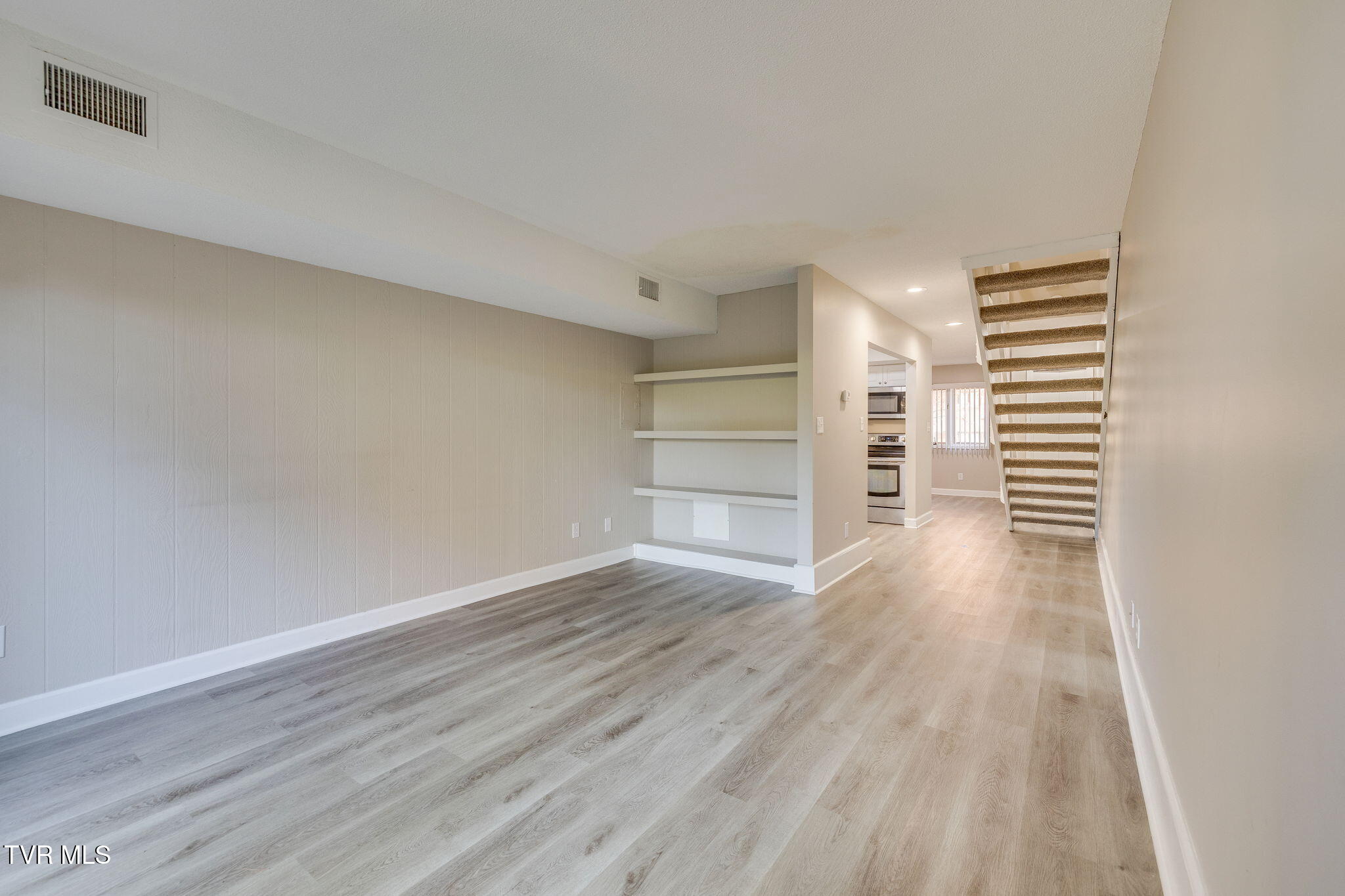 115 Beechnut Street, Unit G2 Johnson City, TN 37601 - Photo 11 of 28 011