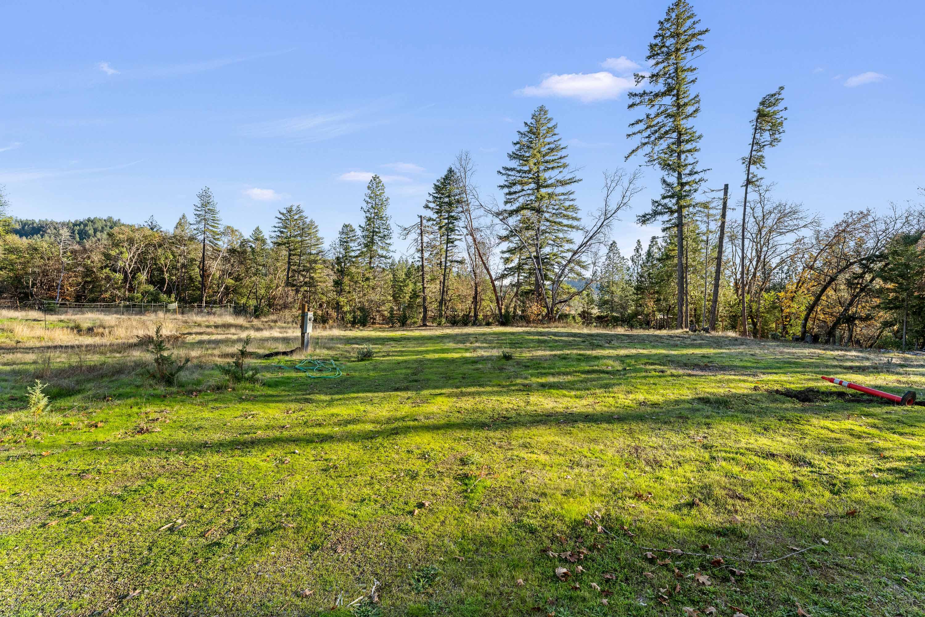 1867 Draper Valley Road Selma, OR 97538 - Photo 21 of 30 EXT (3 of 16)