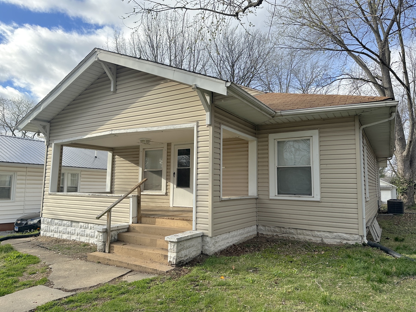 1308 Maple Street Murphysboro, IL 62966 - Photo 2 of 18
